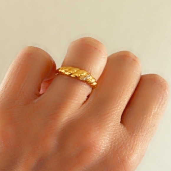 14k Gold finish Sterling Silver Classic Gold Twist CZ Ring - Picture 11 of 17